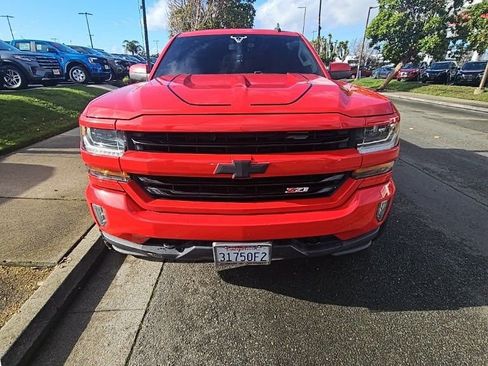 Used 2018 Chevrolet Silverado 1500 LT w/ Rally 2 Edition image 4