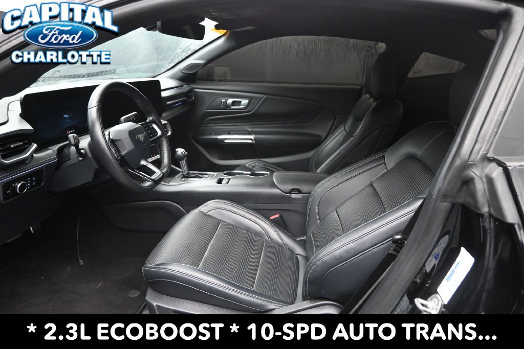 Used 2025 Ford Mustang Premium RWD image 10