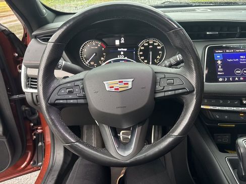 Used 2019 Cadillac XT4 Sport FWD image 16