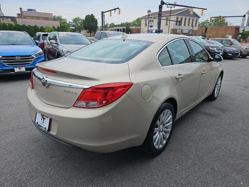 Used 2012 Buick Regal Leather FWD image 6