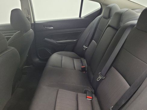 Used 2022 Nissan Altima 2.5 S FWD image 18