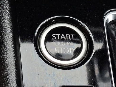 Used 2022 Nissan Kicks SV image 23