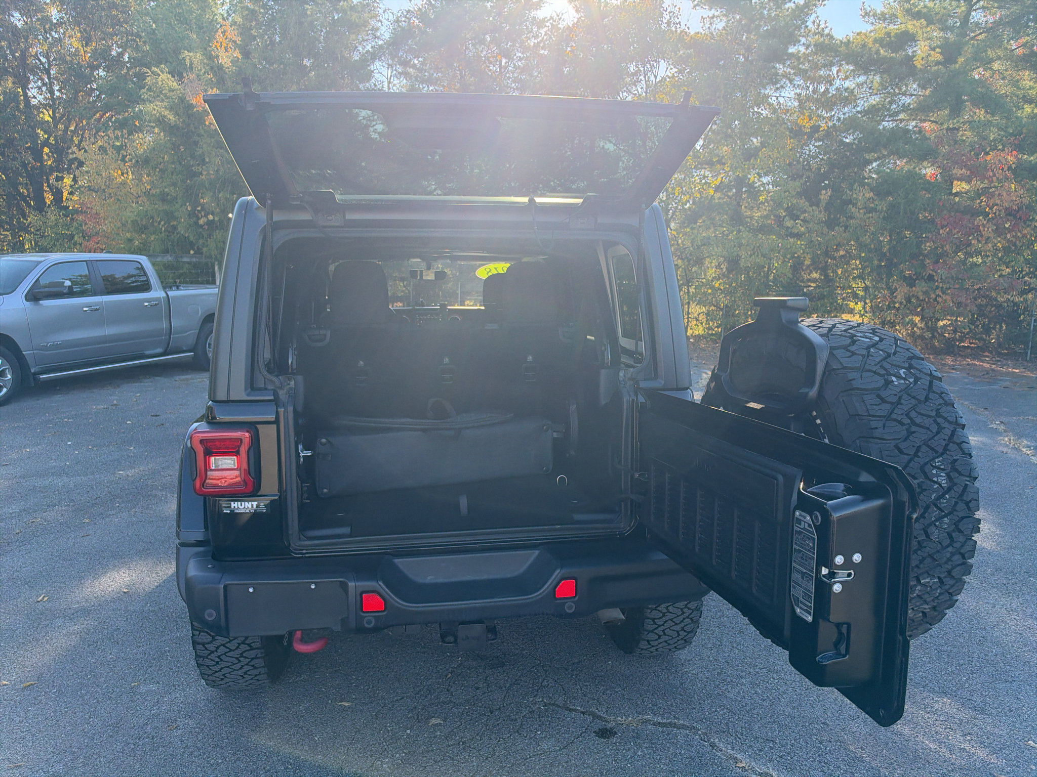 Used 2018 Jeep Wrangler Unlimited Rubicon AWD/4WD image 26