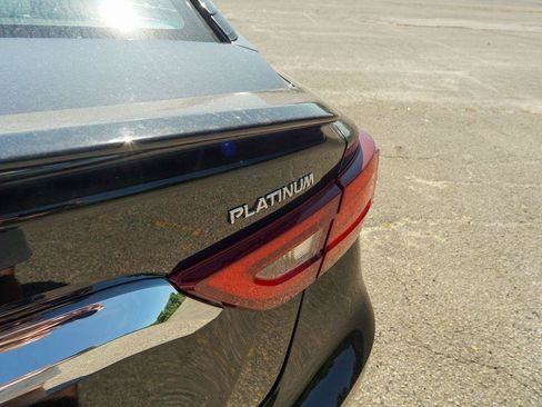 Used 2018 Nissan Maxima Platinum FWD image 9