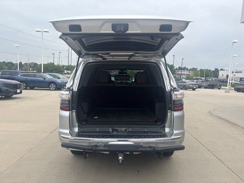 Used 2016 Toyota 4Runner Limited AWD/4WD image 43