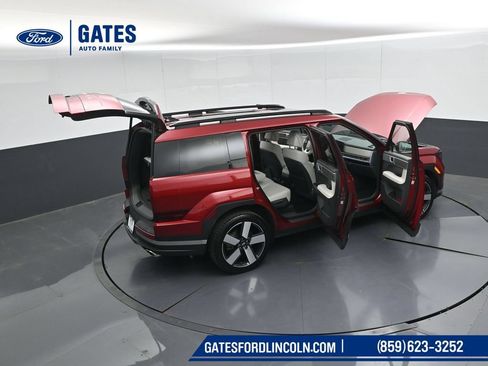 Used 2024 Hyundai Santa Fe Limited AWD/4WD image 60