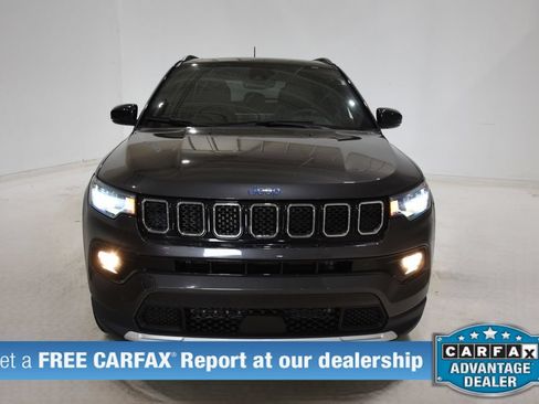 Used 2023 Jeep Compass Limited w/ Elite Group AWD/4WD image 2