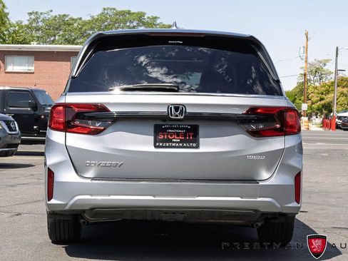 Used 2025 Honda Odyssey EX-L image 17
