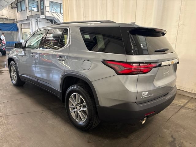 Used 2023 Chevrolet Traverse LT FWD image 6