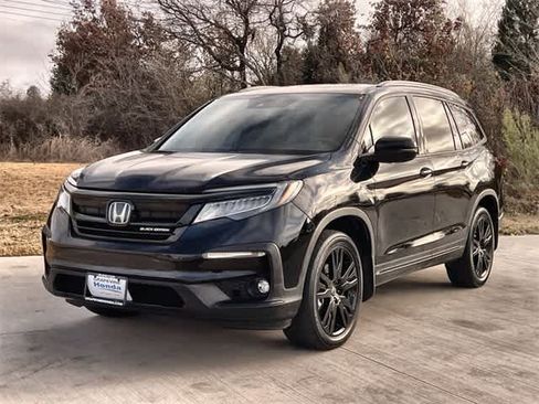 Certified 2022 Honda Pilot Black Edition image 2