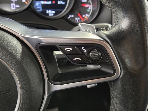 Used 2018 Porsche Cayenne Platinum Edition image 13