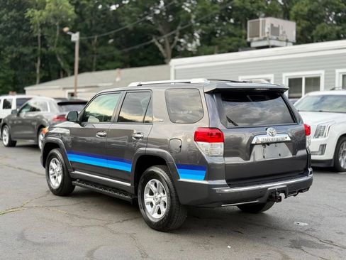 Used 2011 Toyota 4Runner SR5 AWD/4WD image 4