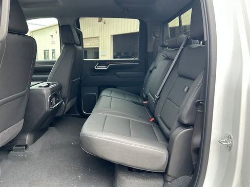 New 2026 GMC Sierra 2500 SLT w/ SLT Premium Package image 26