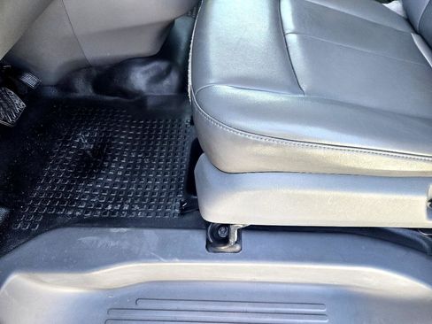 Used 2019 Nissan NV 1500 S image 14