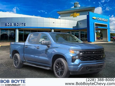 Used 2024 Chevrolet Silverado 1500 Custom AWD/4WD image 1