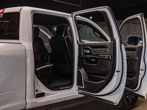 Used 2020 RAM 3500 Laramie AWD/4WD image 34