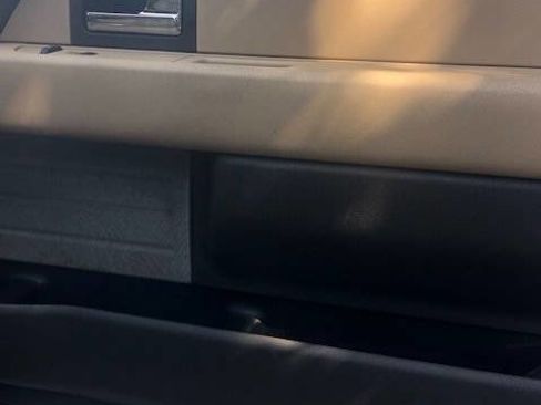 Used 2014 Ford F150 XLT w/ XLT Chrome Package image 7