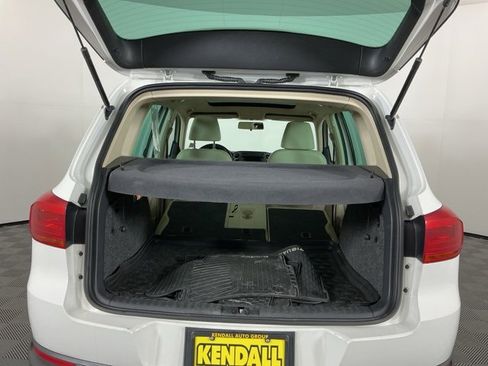 Used 2012 Volkswagen Tiguan S image 25