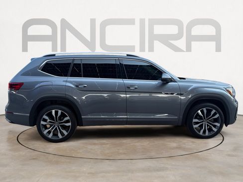 Certified 2023 Volkswagen Atlas SEL Premium AWD/4WD image 11
