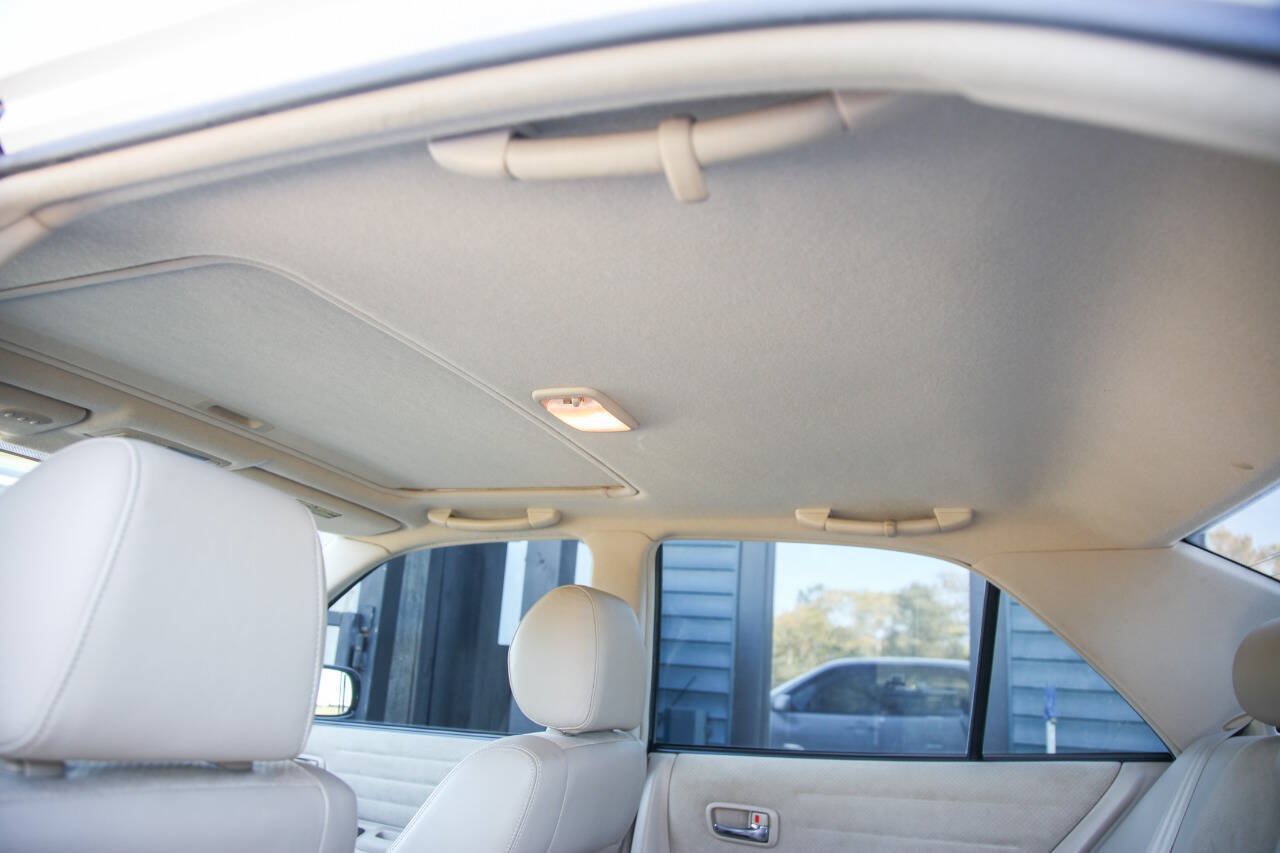 Used 2001 Lexus IS 300 w/ Leather Trim Pkg RWD image 55