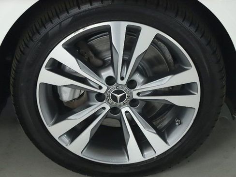 Used 2021 Mercedes-Benz C 300 4MATIC Sedan image 10