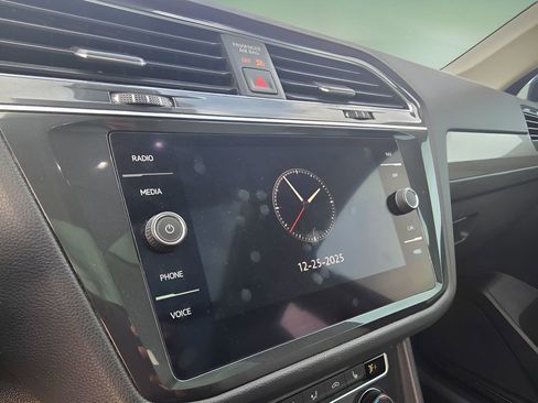 Used 2020 Volkswagen Tiguan SEL image 22