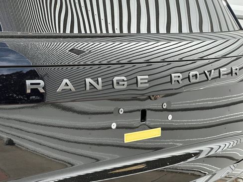 New 2026 Land Rover Range Rover SE image 14