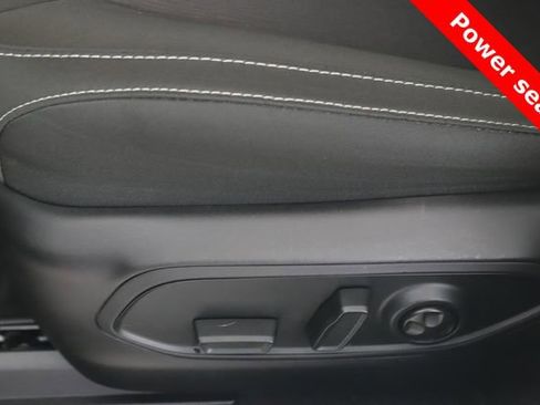 Used 2025 Jeep Grand Cherokee L Laredo w/ Luxury Tech Group I image 18