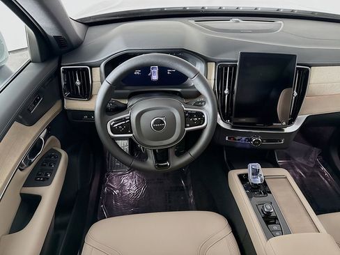New 2026 Volvo XC90 T8 Plus w/ Protection Package Premier AWD/4WD image 24