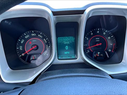 Used 2015 Chevrolet Camaro LS RWD image 25