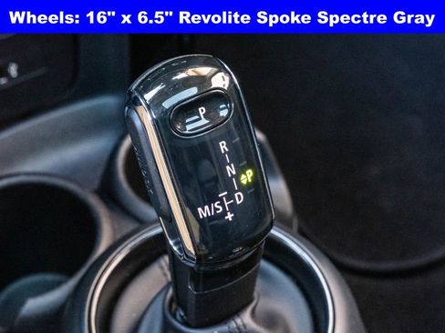 Used 2022 MINI Cooper 4-Door Hardtop image 21