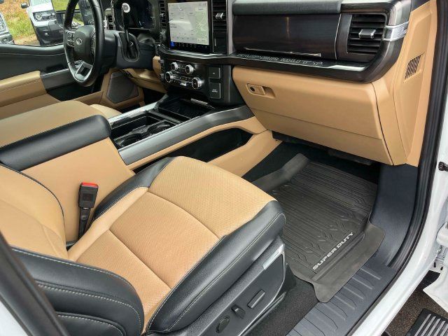 Used 2023 Ford F250 Lariat w/ Tow Technology Package AWD/4WD image 23