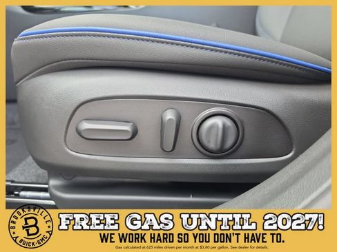 New 2026 Buick Envista Sport Touring w/ Convenience I Package FWD image 18