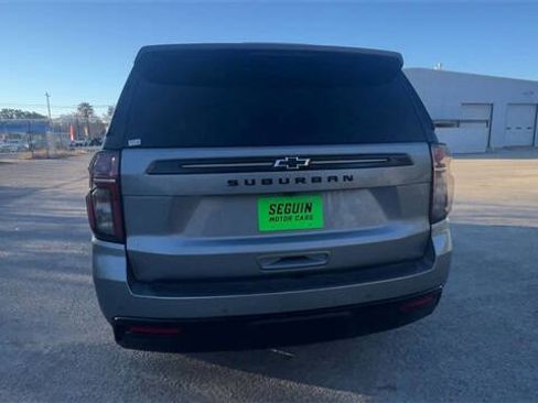 Used 2023 Chevrolet Suburban Z71 w/ Luxury Package image 7