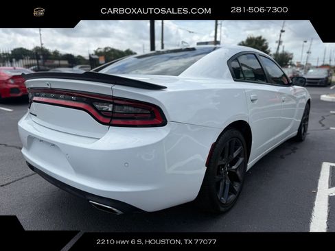 Used 2023 Dodge Charger SXT w/ Blacktop Package RWD image 5