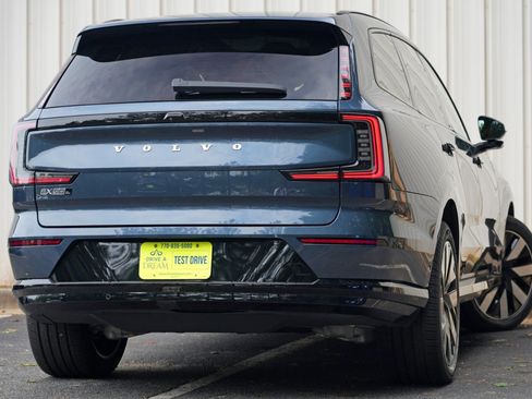 Used 2025 Volvo EX90 Ultra AWD/4WD image 5
