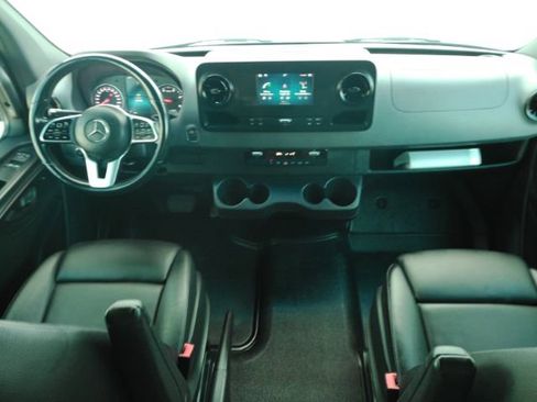 Used 2021 Mercedes-Benz Sprinter 2500 w/ Exterior Lighting Package image 21