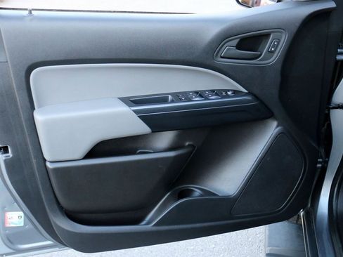 Used 2022 Chevrolet Colorado W/T w/ Custom Special Edition image 13