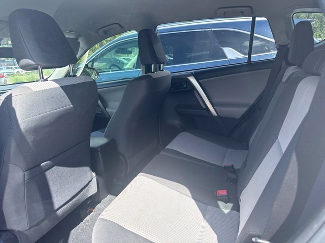 Used 2015 Toyota RAV4 LE FWD image 11