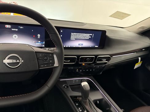 New 2026 Nissan Sentra SR w/ Floor Mat Package image 19