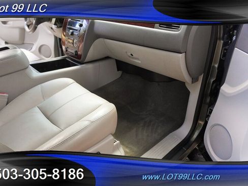 Used 2011 Chevrolet Silverado 2500 LTZ w/ LTZ Plus Package AWD/4WD image 36