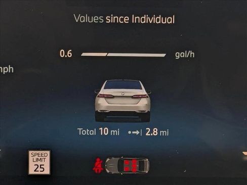 Used 2026 BMW 530i xDrive w/ Premium Package image 10