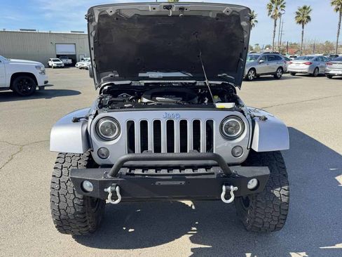 Used 2016 Jeep Wrangler Unlimited Sahara w/ Connectivity Group image 37