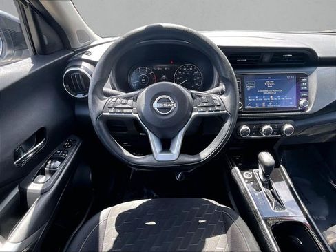 Used 2023 Nissan Kicks SV FWD image 7