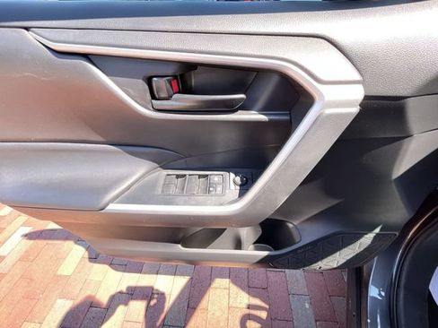 Used 2023 Toyota RAV4 LE FWD image 10