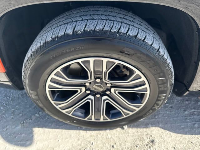 Used 2025 Jeep Wagoneer Series II AWD/4WD image 27