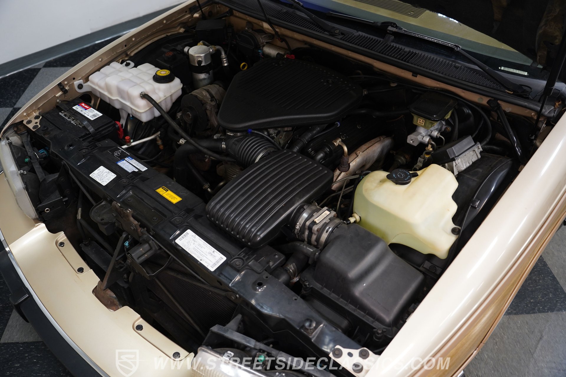 Used 1996 Buick Roadmaster Estate RWD image 32