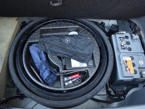 Used 2005 Mercedes-Benz SL 500 image 55