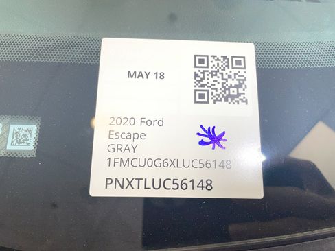 Used 2020 Ford Escape SE FWD image 25