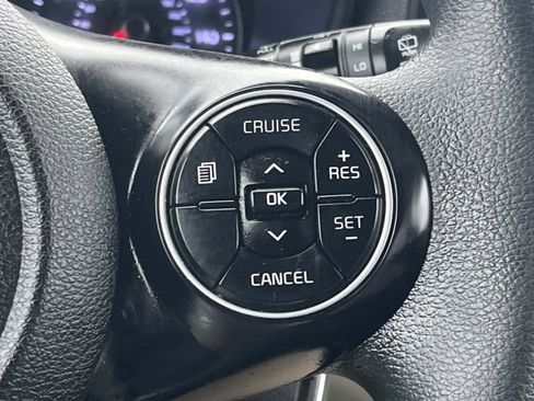 Used 2020 Kia Soul S image 32